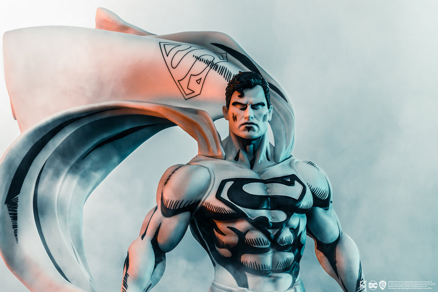 DC Heroes Superman B&W PX PVC 1/8 Scale Statue
