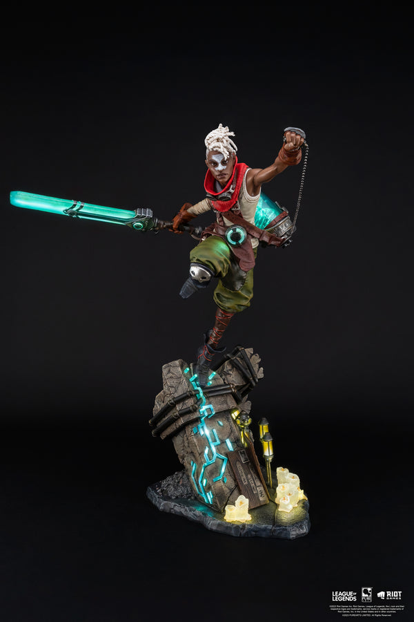 League of Legends Ekko 1/4 Scale Statue