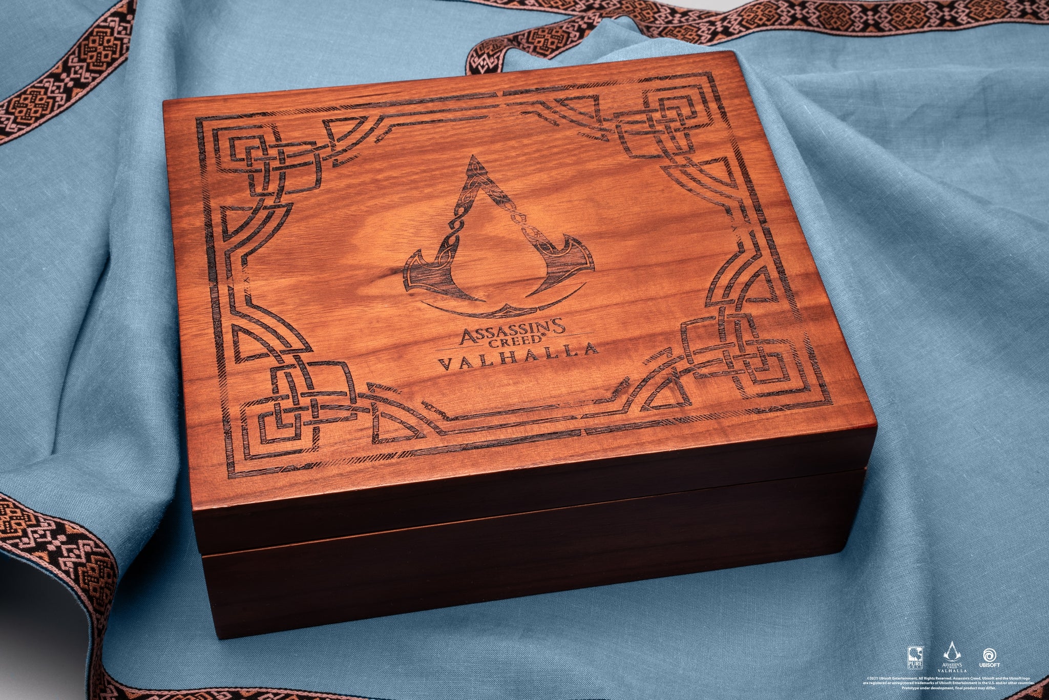  Orlog: Assassin's Creed Valhalla Dice Game, Strategy Game for  Teens and Adults, Ages 8+, 2 Players